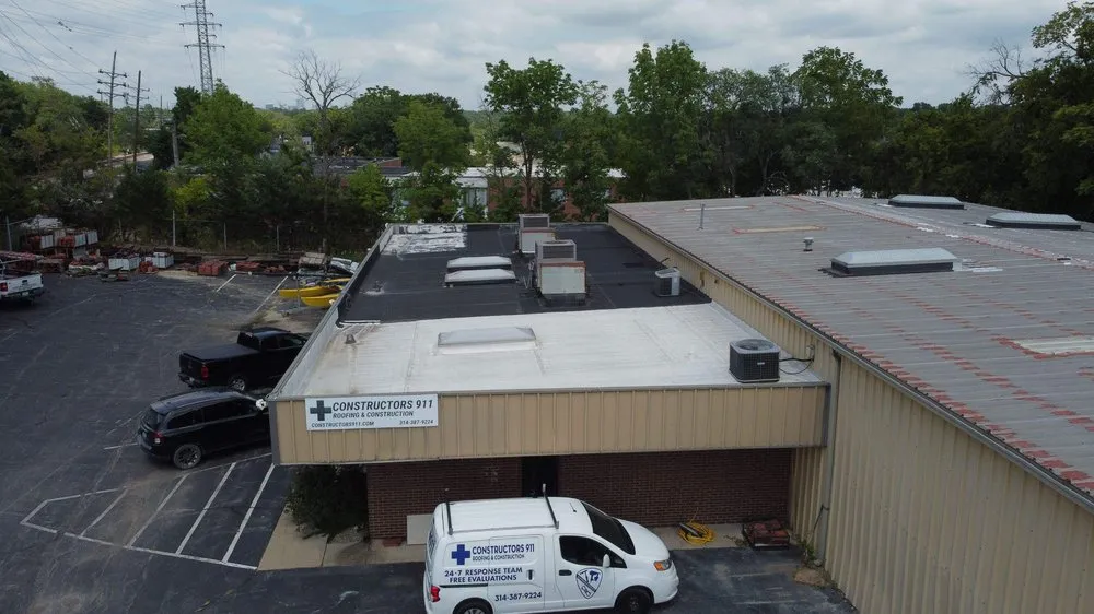 Reliable roof leak repair for fast service in St. Louis, MO by Constructors 911