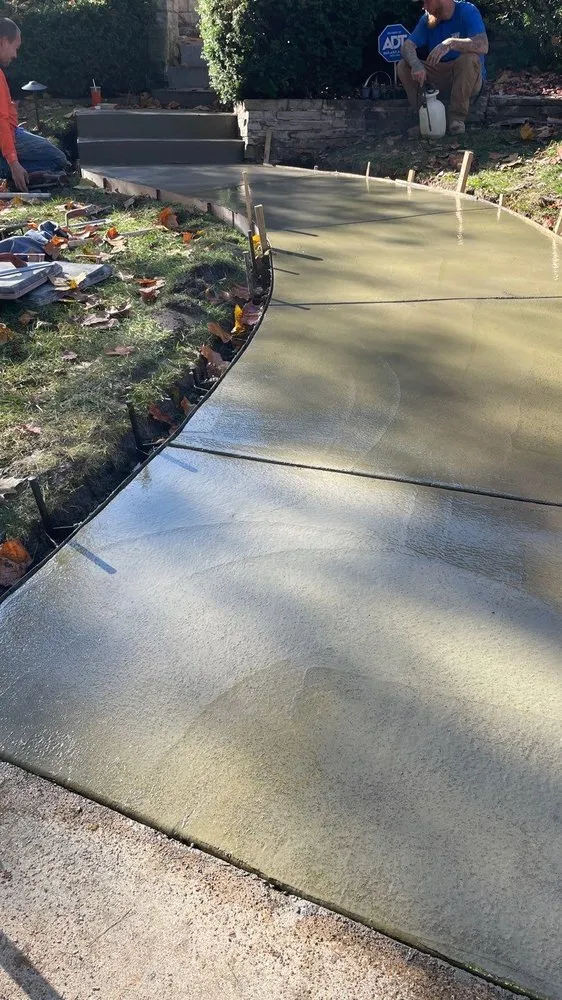 Emergency storm damage roof repair in St. Louis, MO by Constructors 911