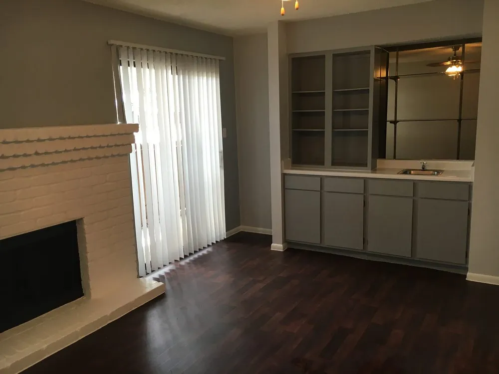 Slide of Constructors Division 9 General Contracting