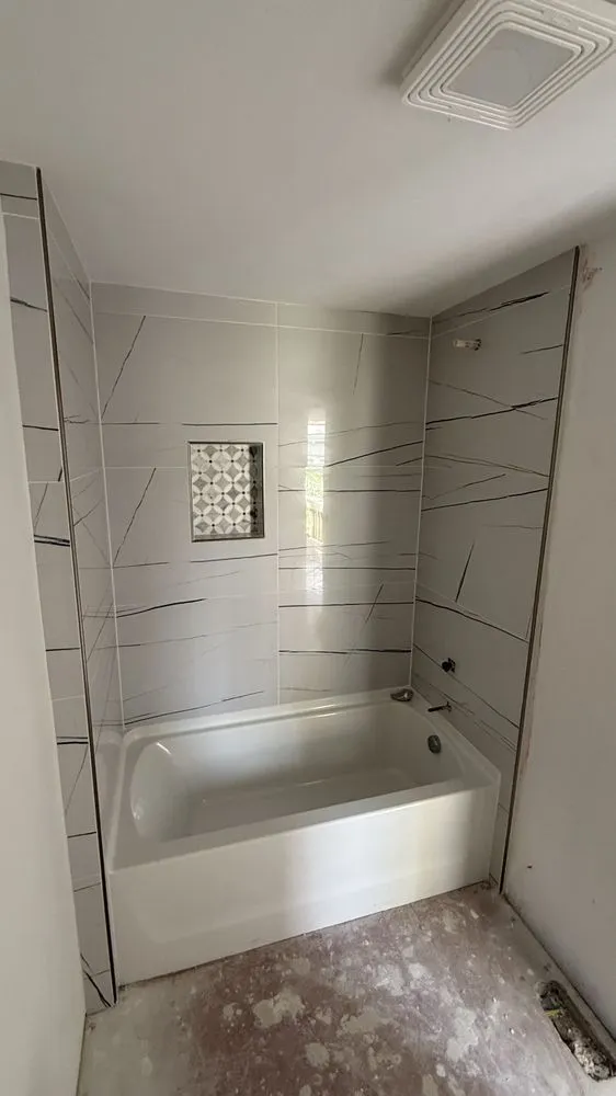 Slide of Contractor Medinas