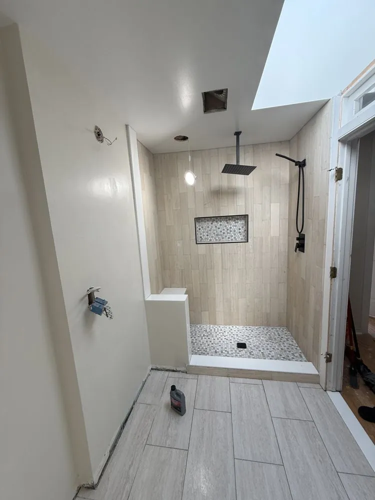 Slide of Contractor Medinas