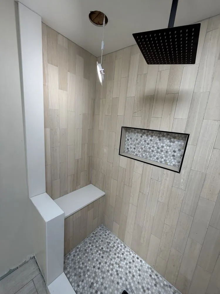 Slide of Contractor Medinas