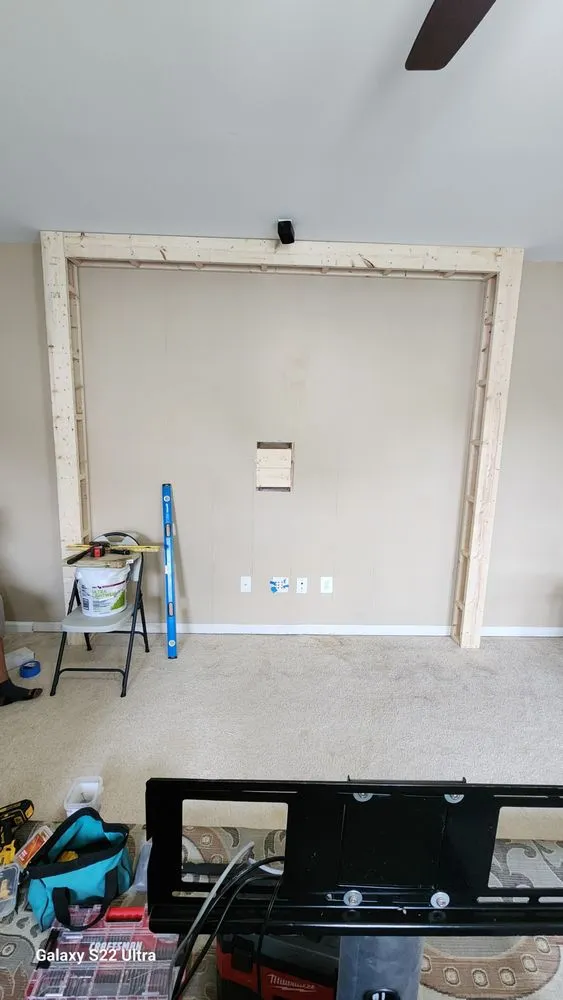 Slide of Contractor Medinas