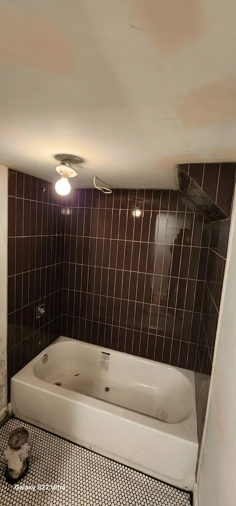 Slide of Contractor Medinas