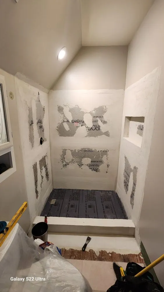 Slide of Contractor Medinas