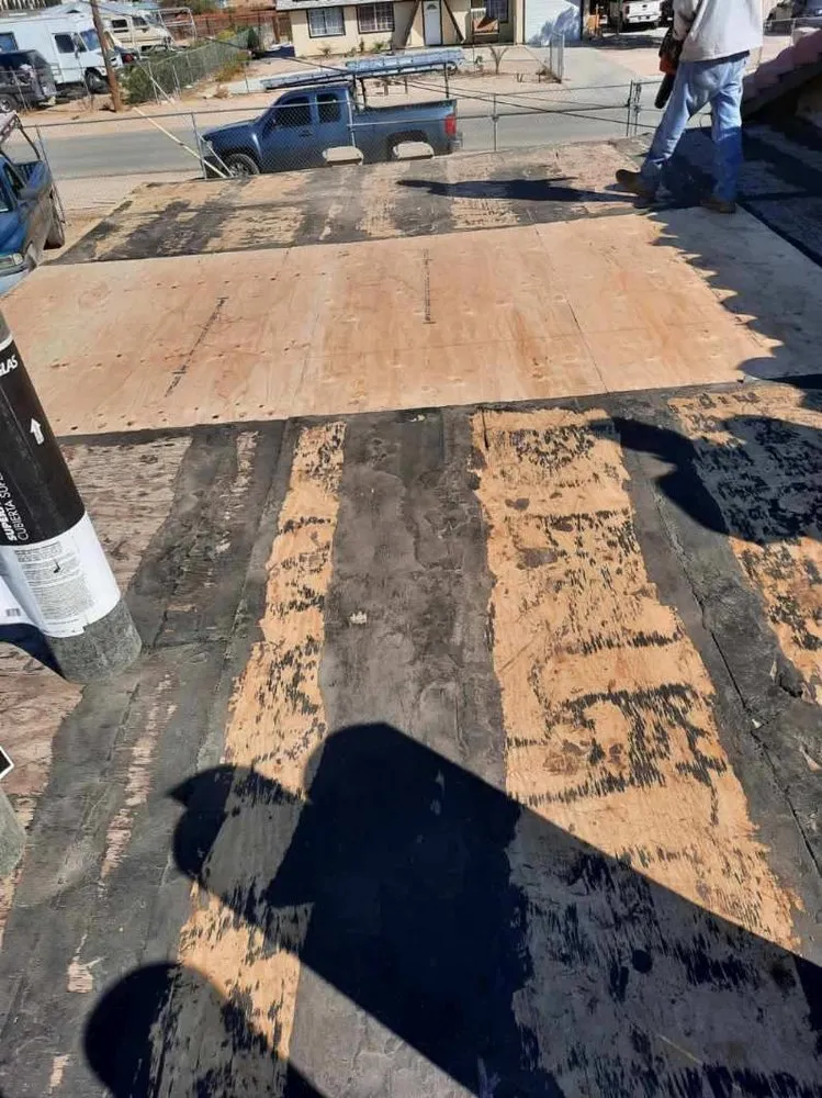 Slide of Contreras Roofing