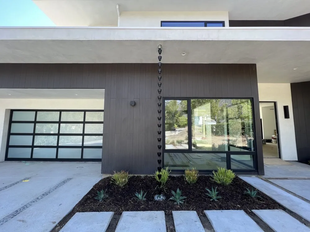 Slide of Cool Roof & Construction