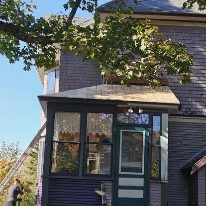Licensed shingle roofing service experts serving Calumet, MI - Copper Country Carpentry