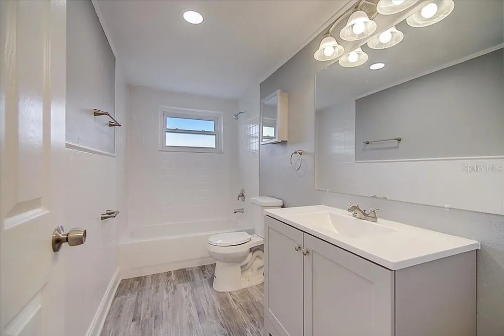 Slide of Coppertop Construction & Roofing