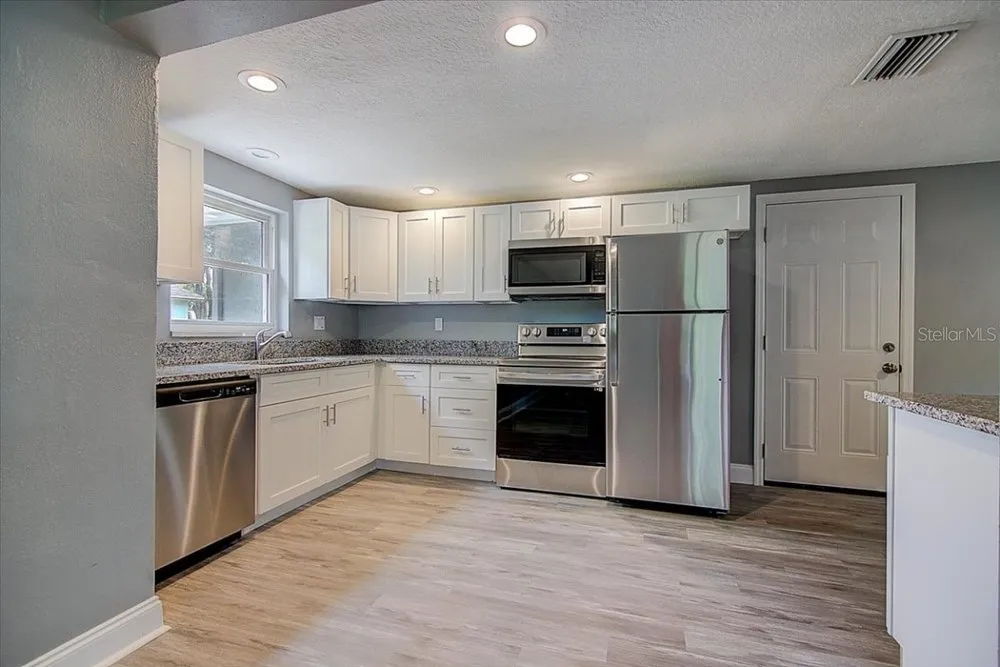 Slide of Coppertop Construction & Roofing