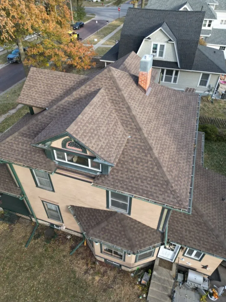 Slide of Cortez Roofing