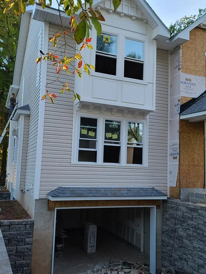 Slide of Cosme Contractor