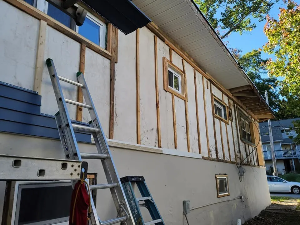 Slide of Cosme Contractor