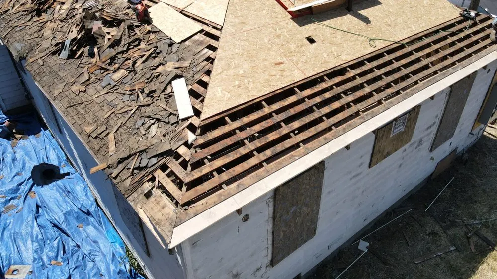 Slide of Cosmic Renovation & Roofing