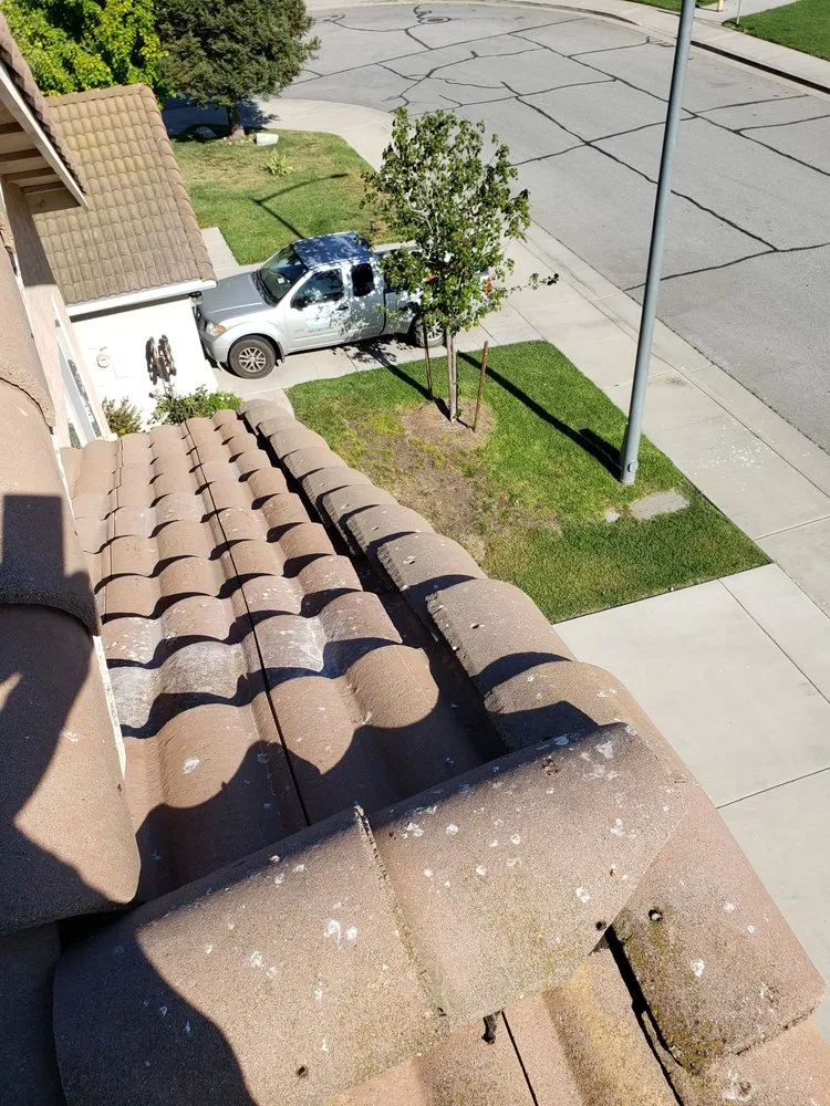 Slide of Costa Clara Roofing