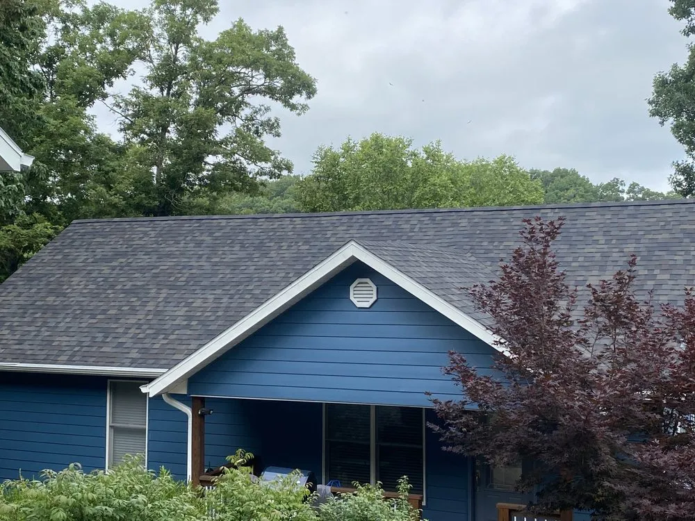 Top-rated residential roofing service same-day service across Sunrise Beach, MO - Counts Roofing