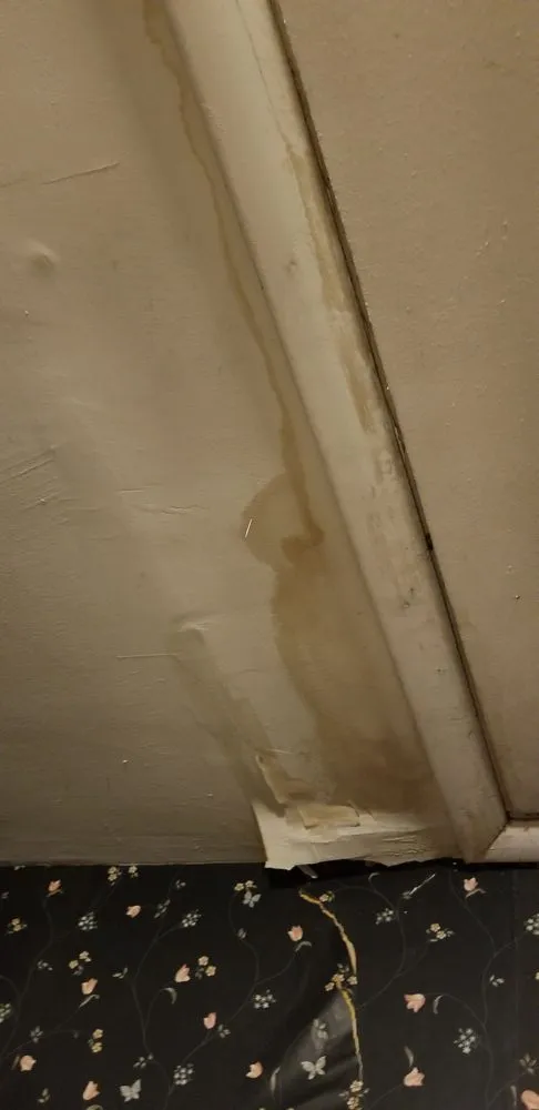 Slide of County Line Roofing