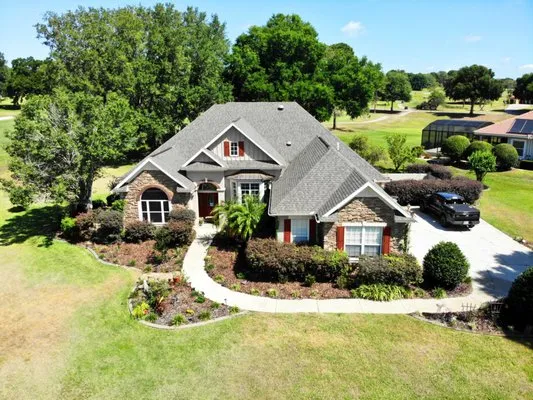 Covenant Roofing & Construction Logo