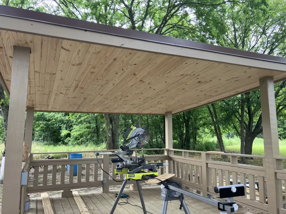 Reliable residential roofing service for fast service in Simms, TX by Cowboy’s Custom General Contractor