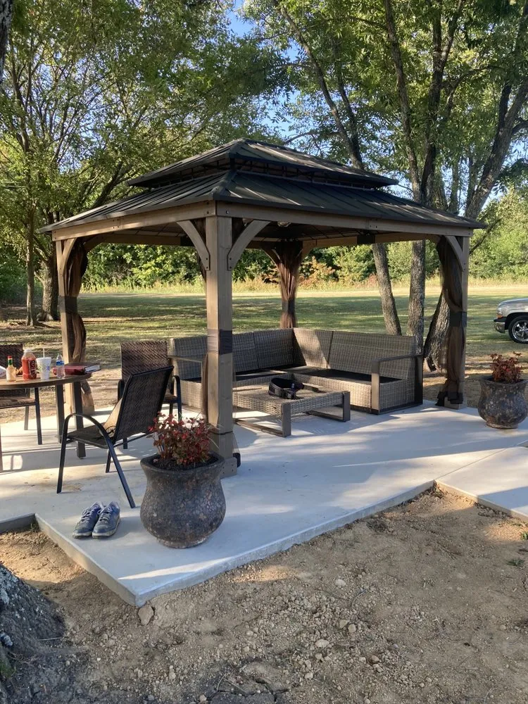 Local metal roofing installation in Simms, TX by Cowboy’s Custom General Contractor