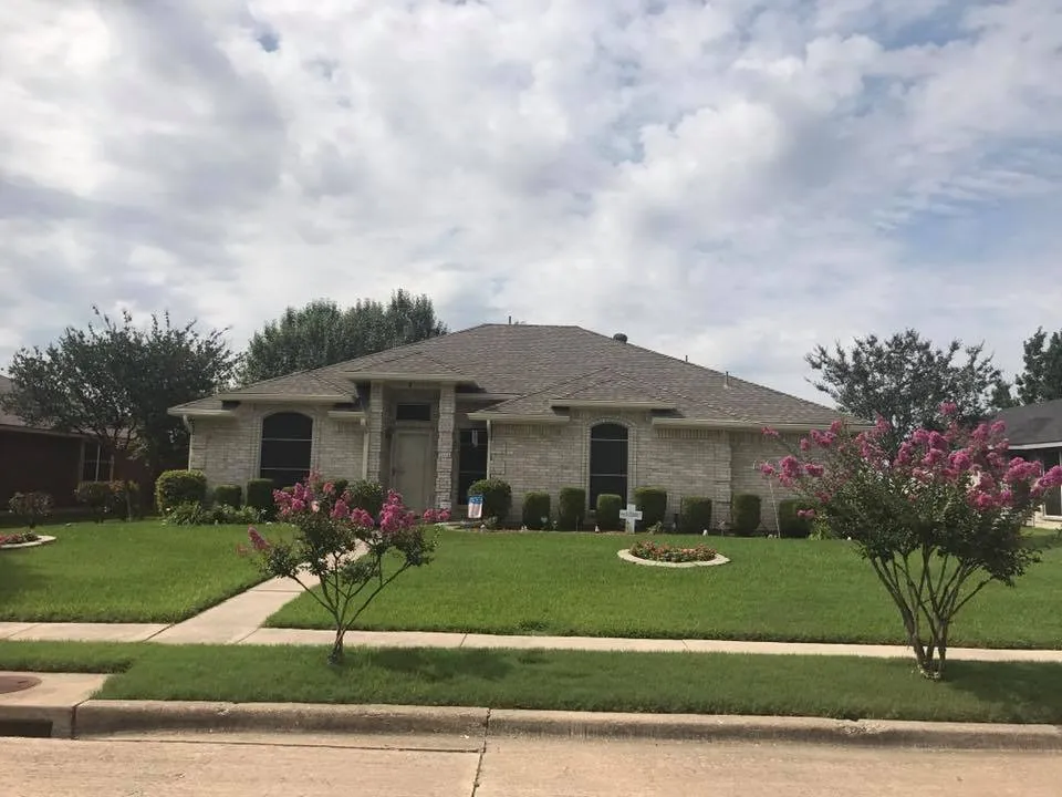 Slide of Cowboys Roofing