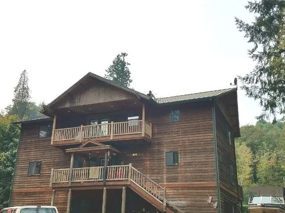Top-rated roof repair experts serving Randle, WA - Cowlitz Roofing