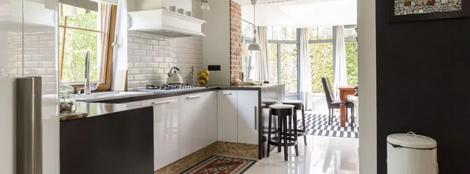 Slide of Coyote Builders