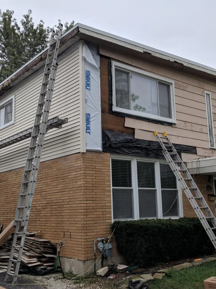 Slide of C&R Commercial Roofing