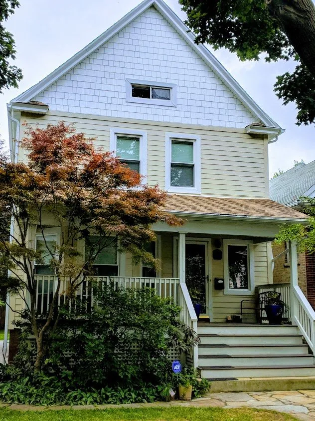 Slide of C&R Commercial Roofing