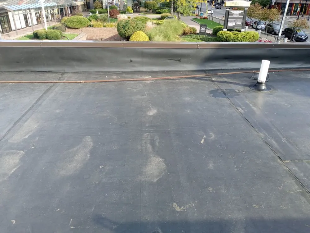 Slide of C&R Roofing