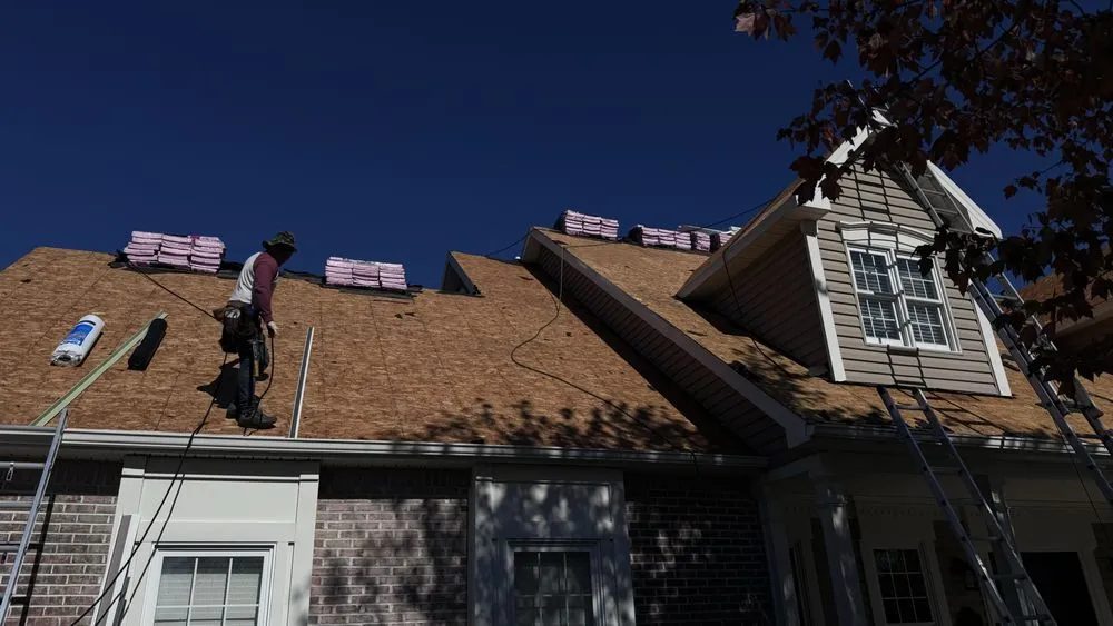 Slide of C&R Roofing