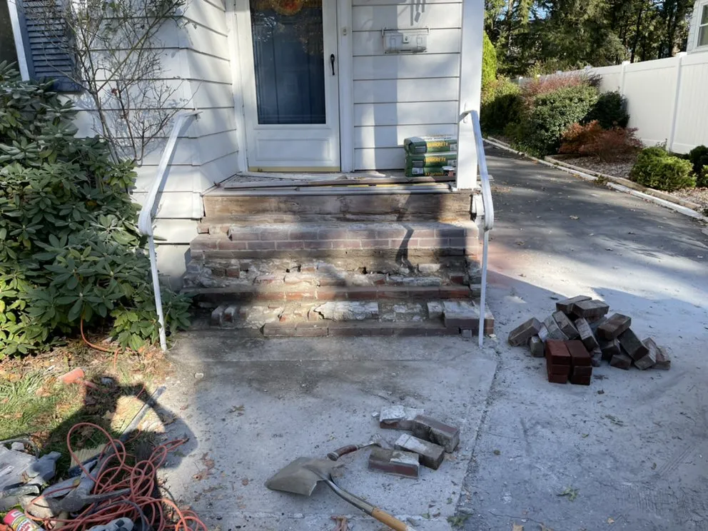 Professional flat roof repair with free inspection in Newyork, NY by Craftstone Construction