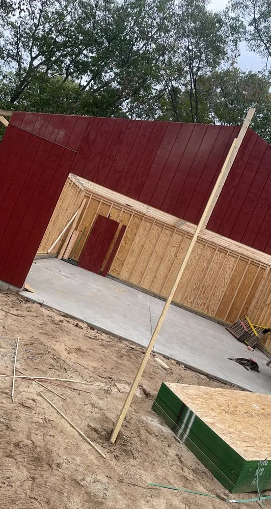 Emergency residential roofing service same-day service across Port Austin, MI - Craig Builders