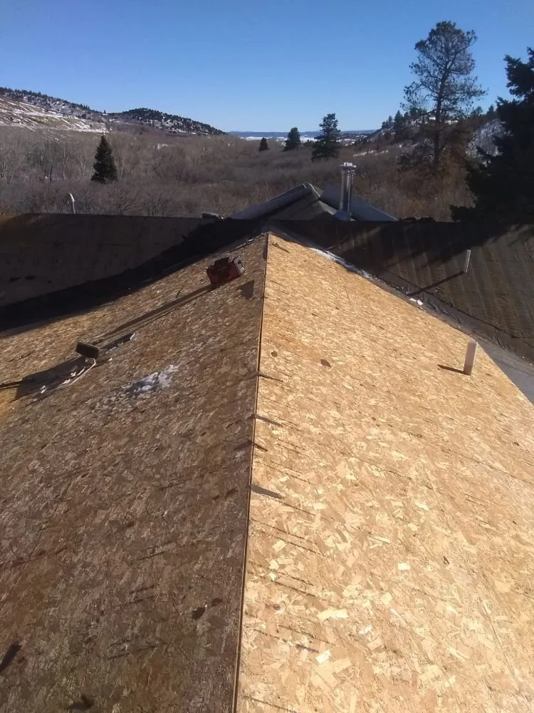 Top-rated roof leak repair for residential properties in Avondale, CO by Crawford Roofing