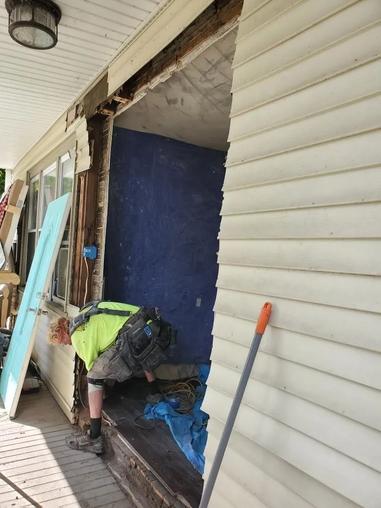 Slide of CRCT Roofing