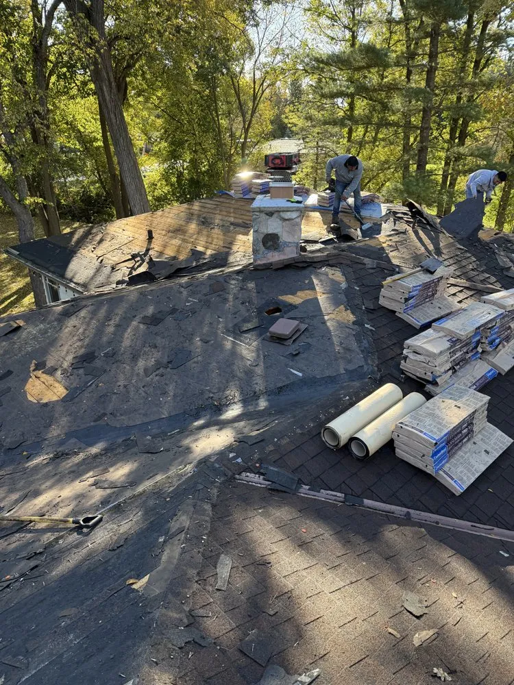 Slide of Cream City Roofing & Siding