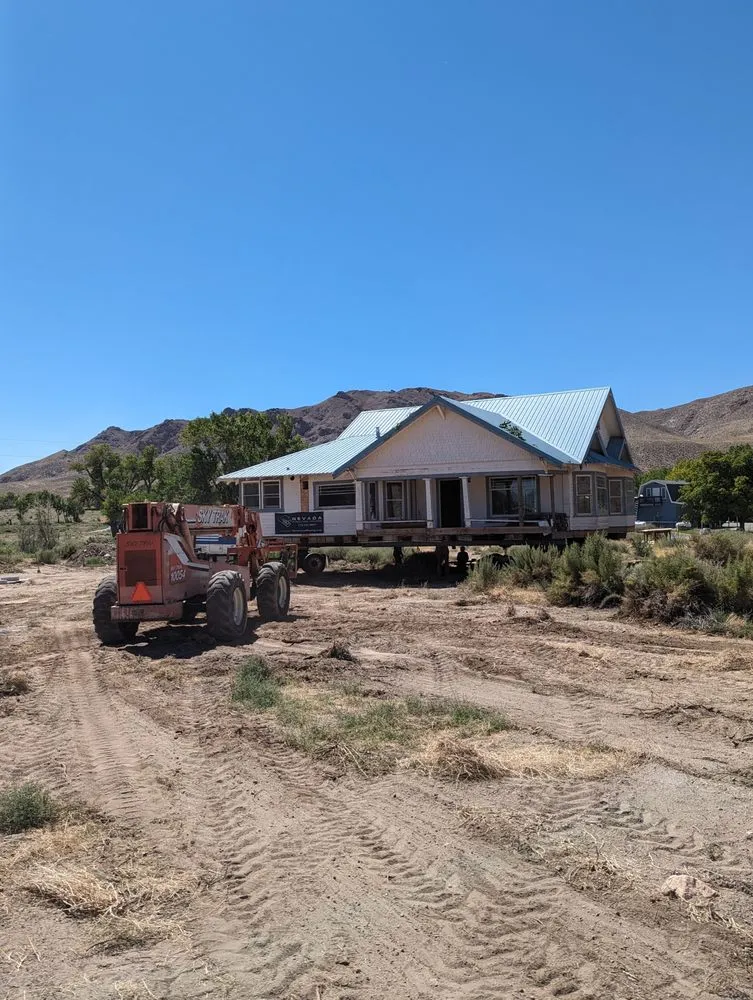 Slide of Creekside Custom Construction