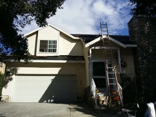 Crescenta Valley Roofing Logo