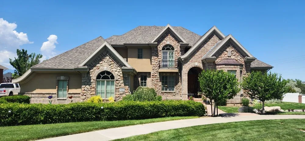 Slide of Crest Roofing