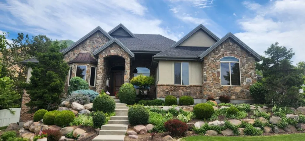 Slide of Crest Roofing