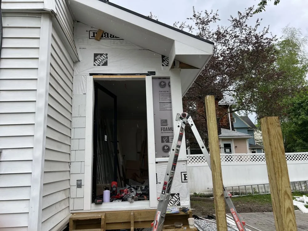 Slide of Cristhians Constructions