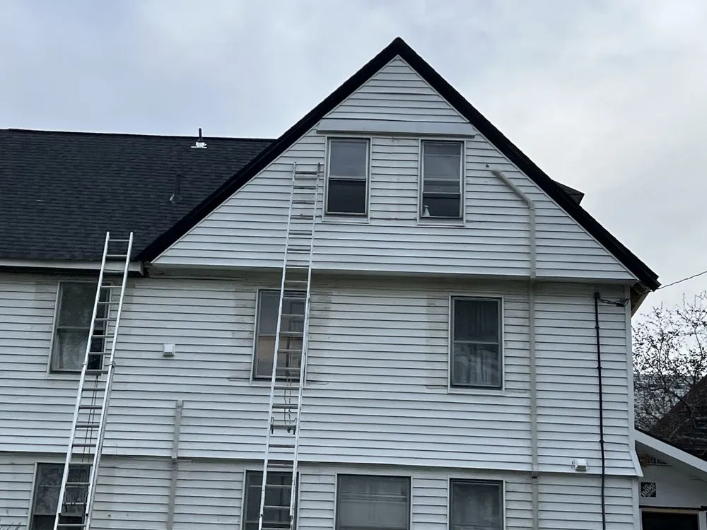 Slide of Cristhians Constructions