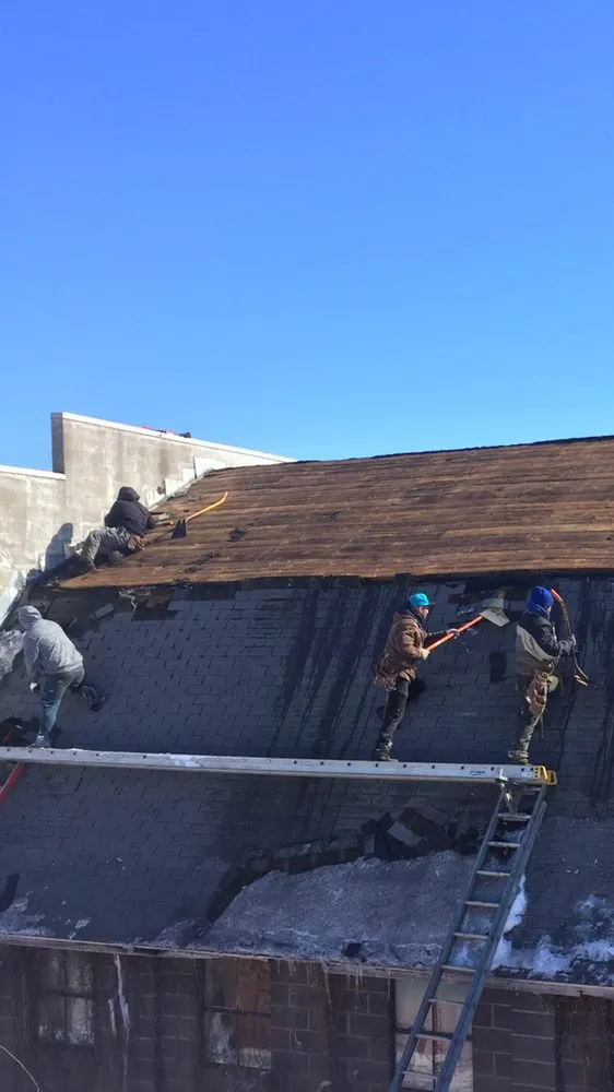 Slide of Cristo's Roofing