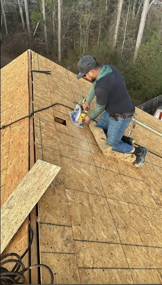 Top-rated storm damage roof repair after storm damage across Ellenwood, GA - Cross Fence Construction