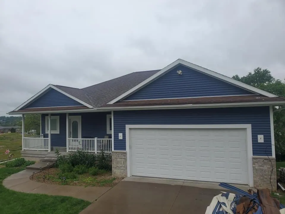 Slide of Crossline Contracting