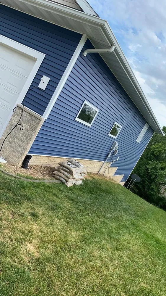 Slide of Crossline Contracting