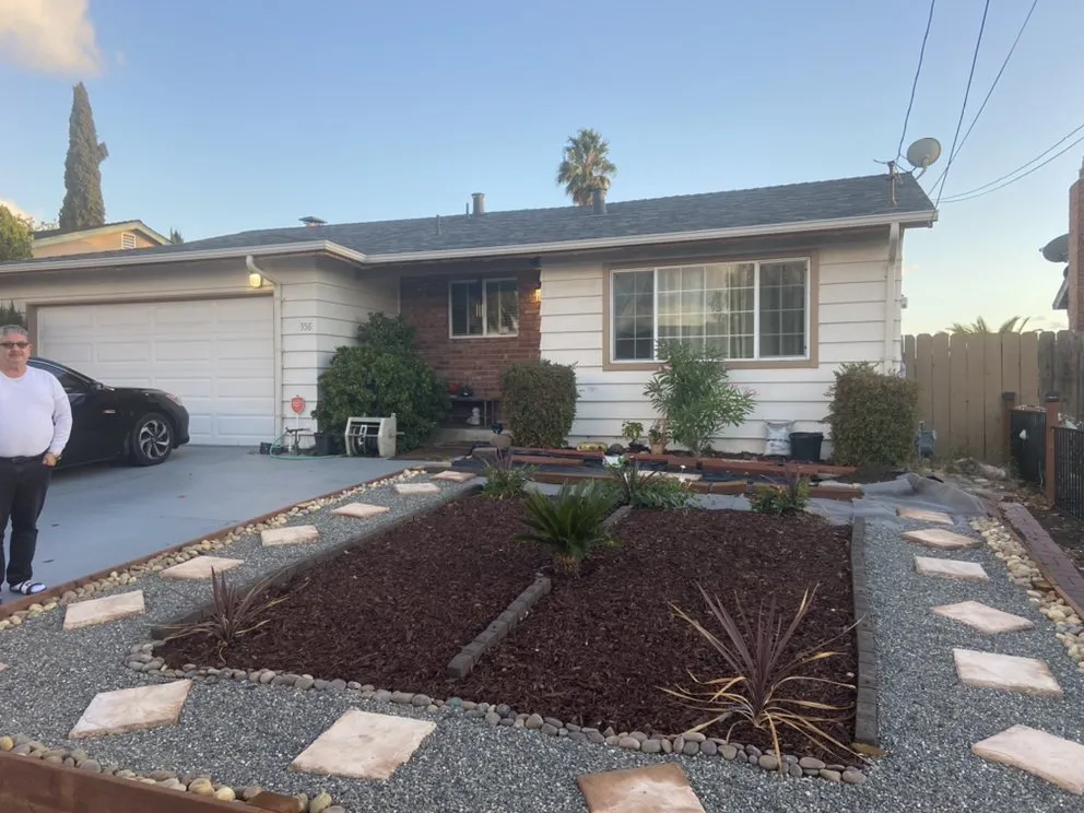 Slide of Crow Minor Roof & Gutter Services