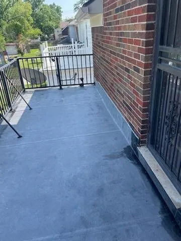 Slide of Crown Contracting