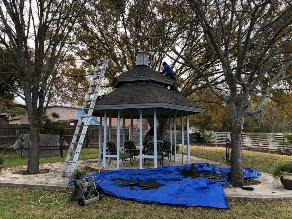 Slide of Crowne Roofing of Texas
