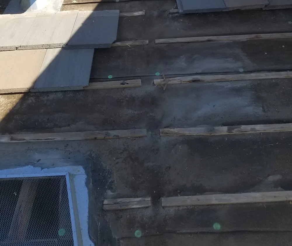 Slide of Crummett Construction & Roofing